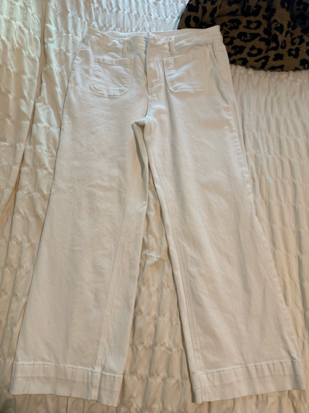 Amazon White Wide-Leg Women’s Jeans